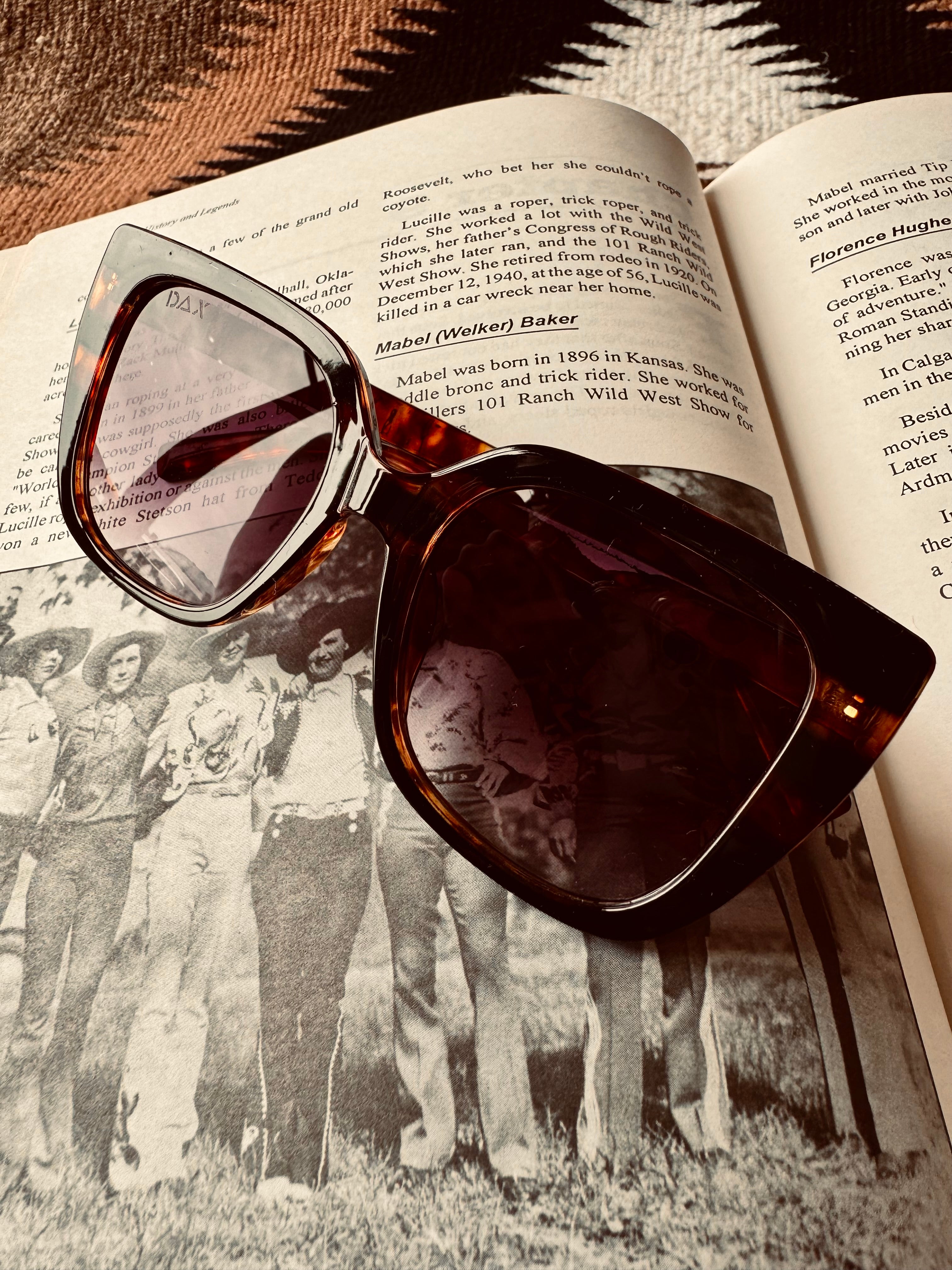The Zara - Brown