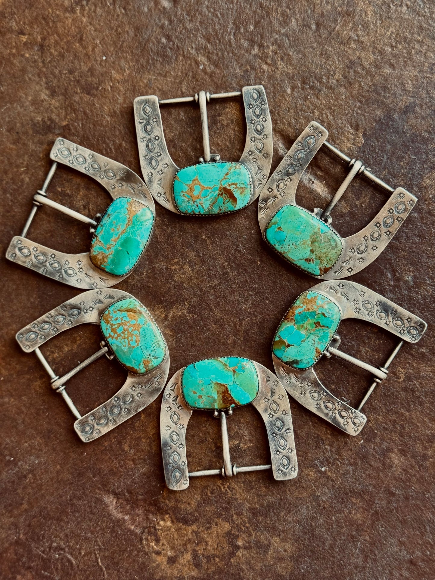 The Verde Hebillas Turquoise Buckles