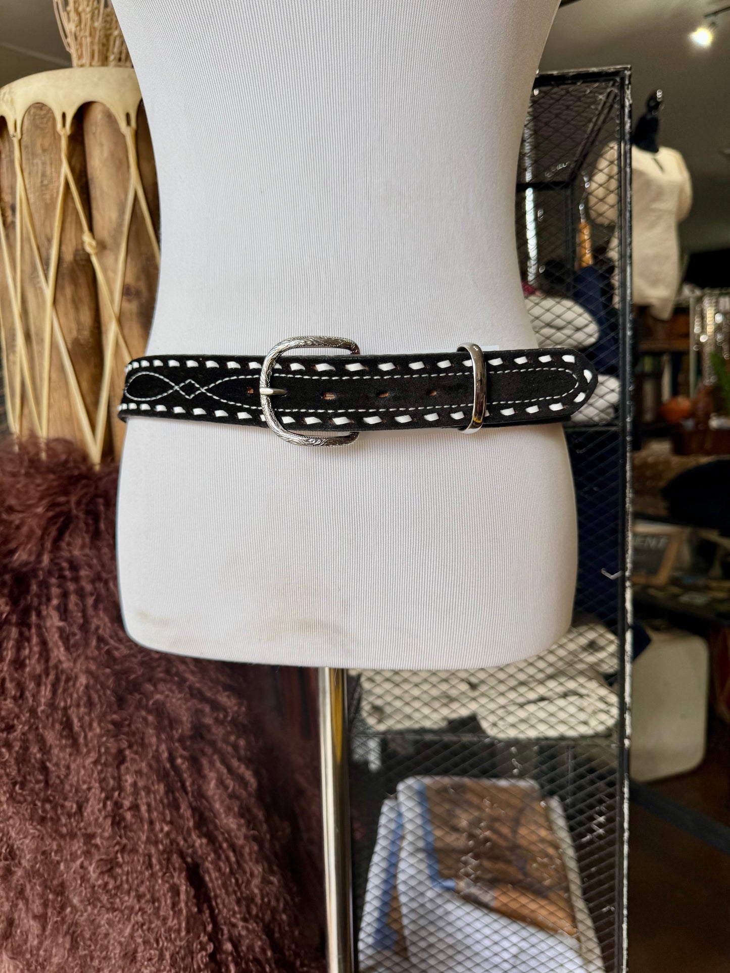 Black Buckstitch Gunslinger