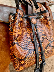 The Esconder Pouch Purse