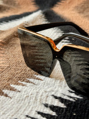 The Lark - Black