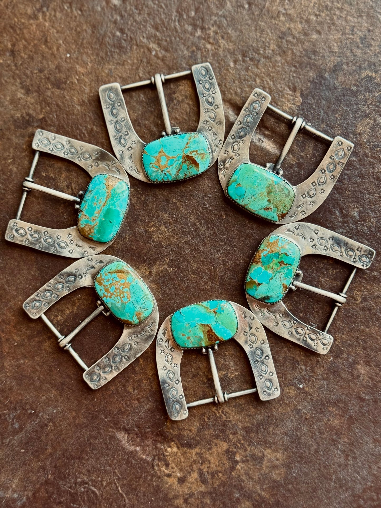 The Verde Hebillas Turquoise Buckles