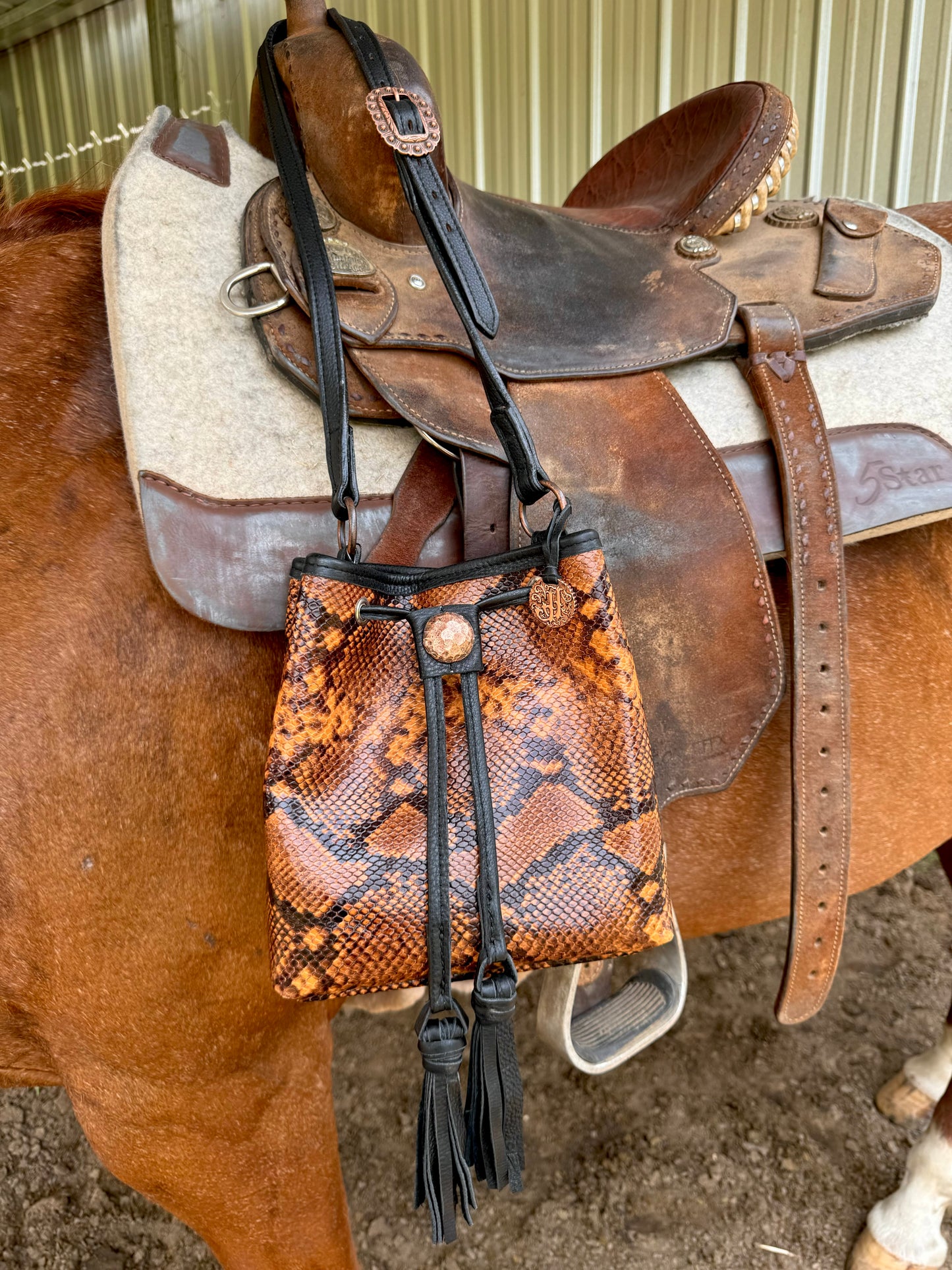 The Esconder Pouch Purse