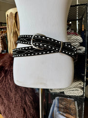 Black Buckstitch Gunslinger