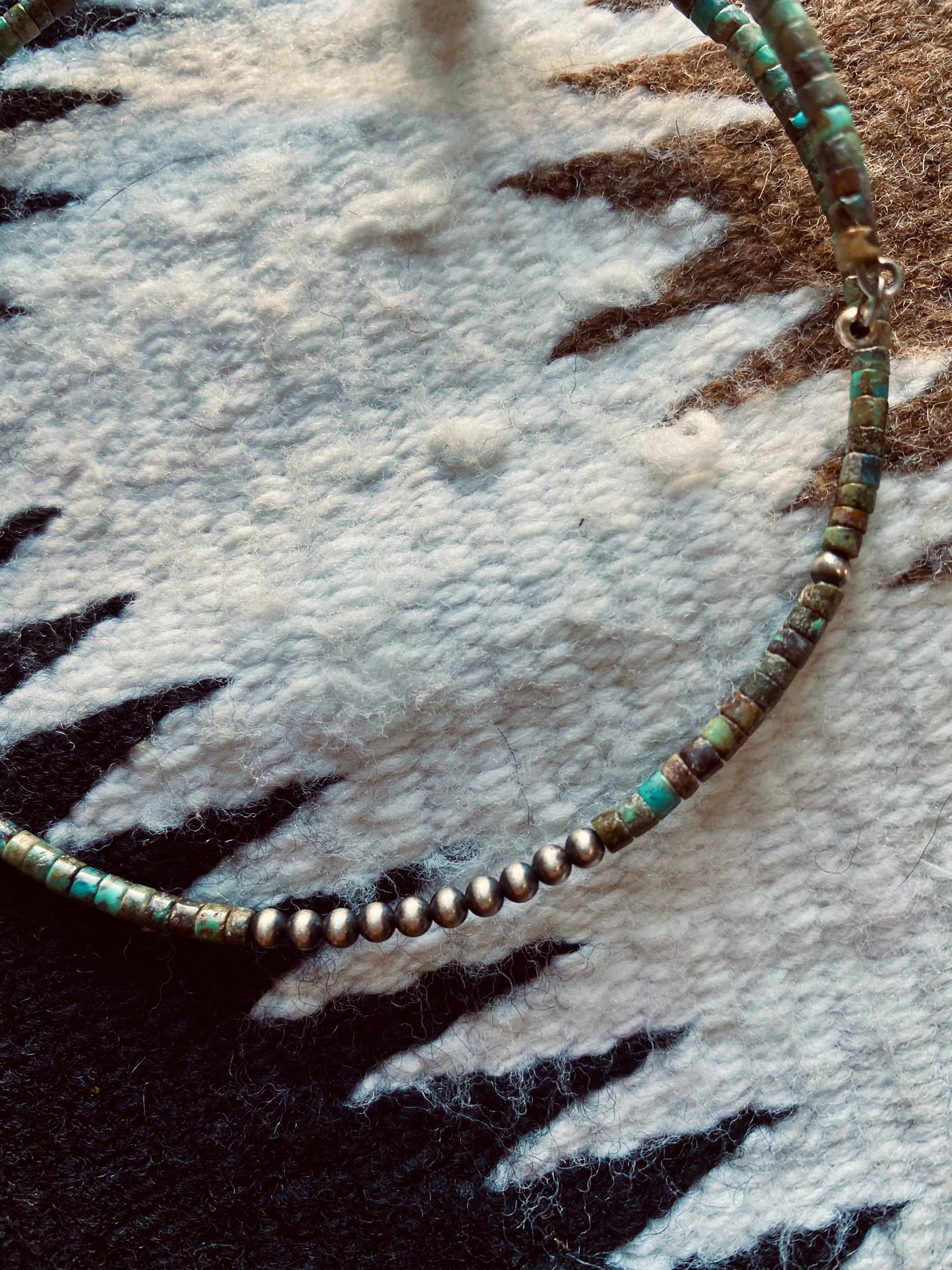 The Sobre Choker
