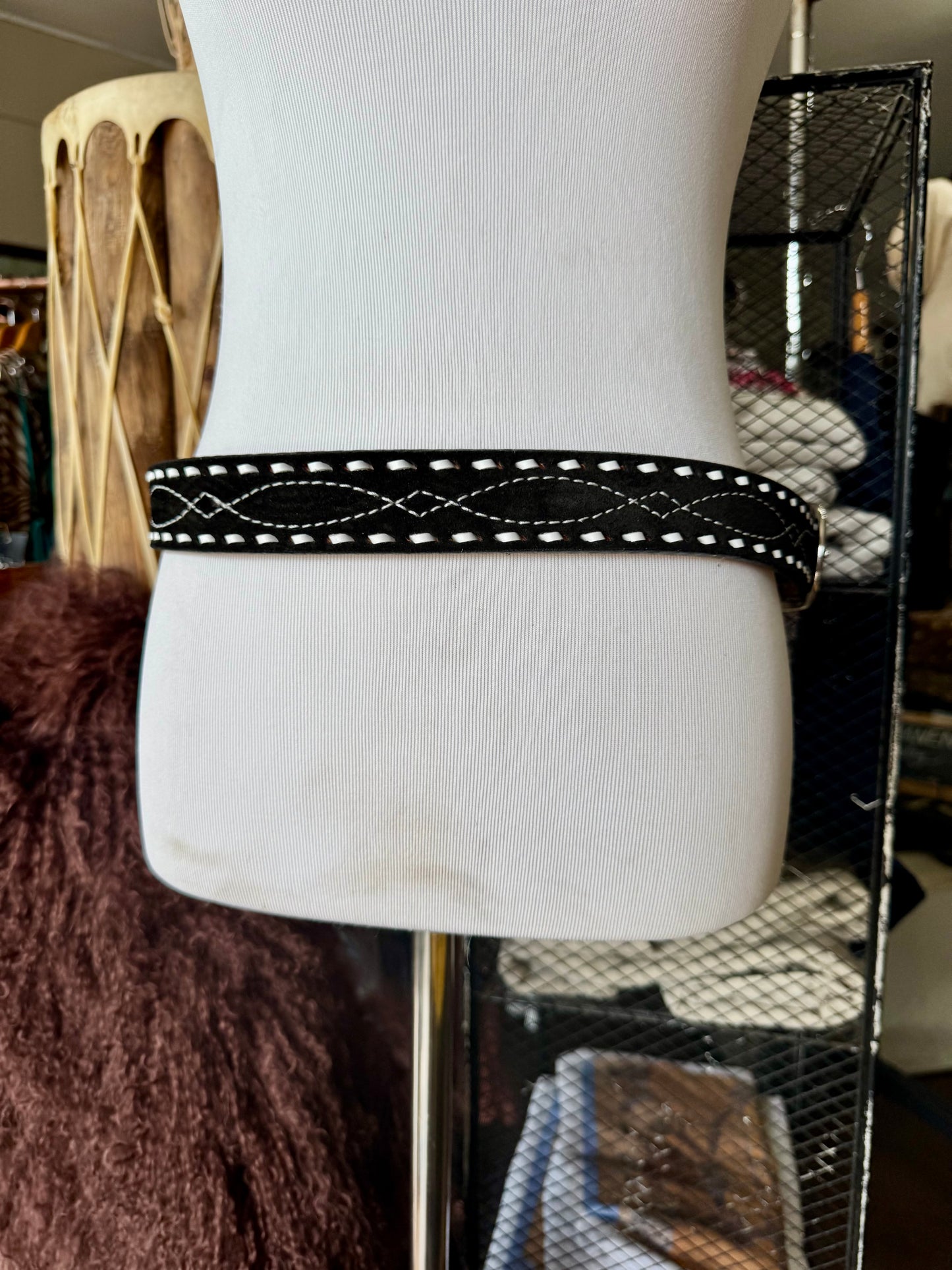 Black Buckstitch Gunslinger