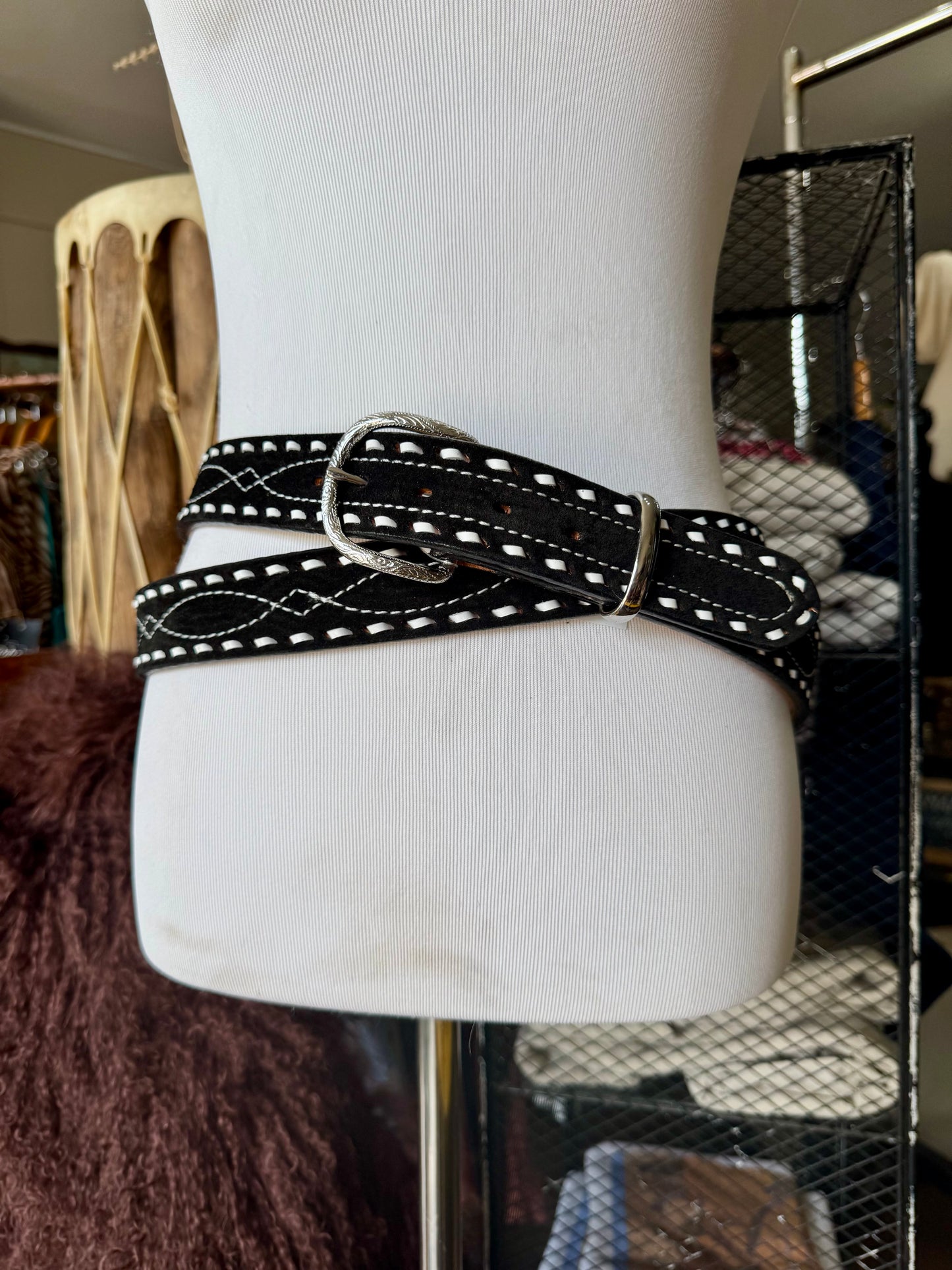 Black Buckstitch Gunslinger