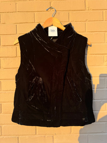 Black Buckstitch Gunslinger