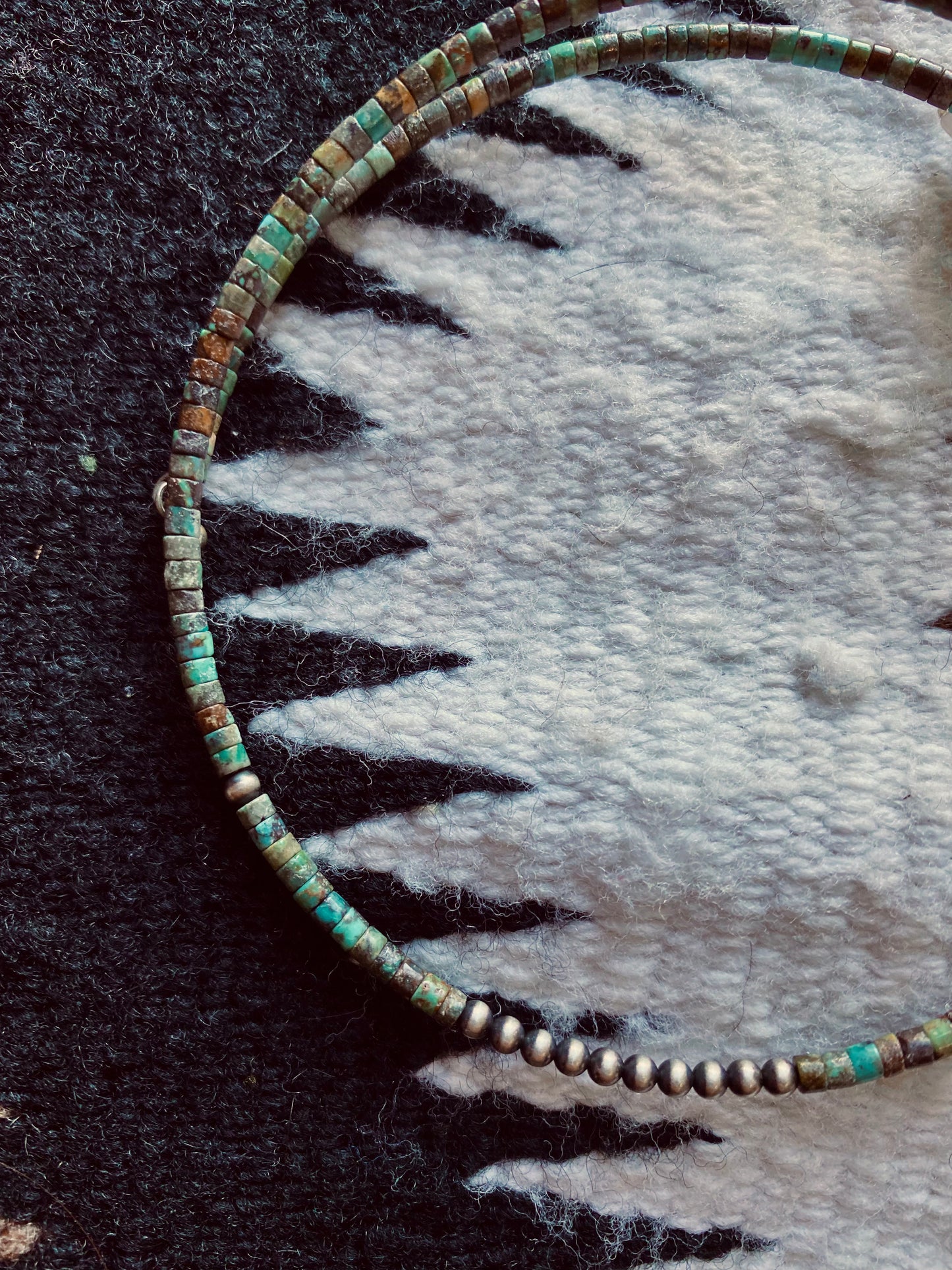 The Sobre Choker