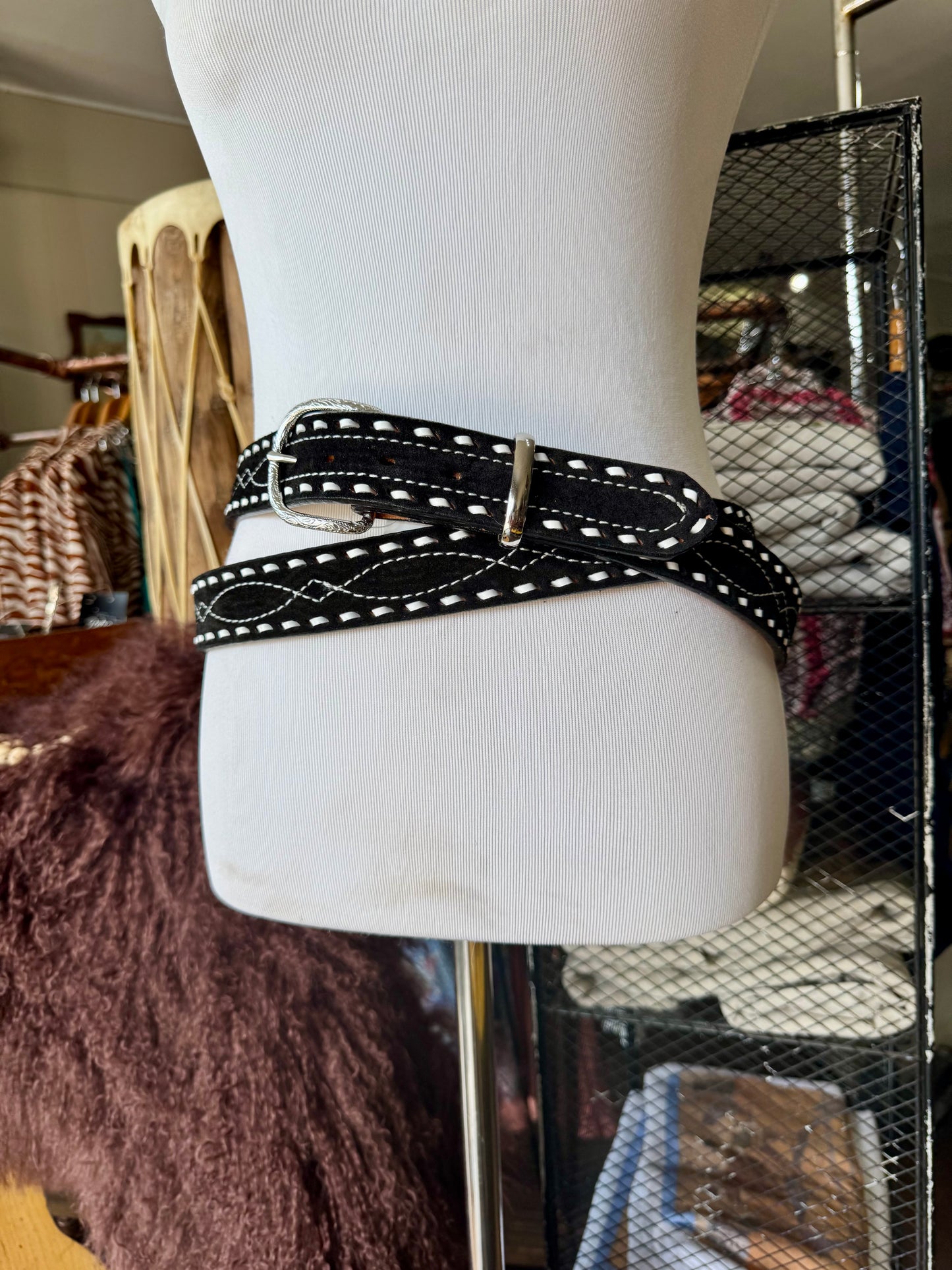 Black Buckstitch Gunslinger