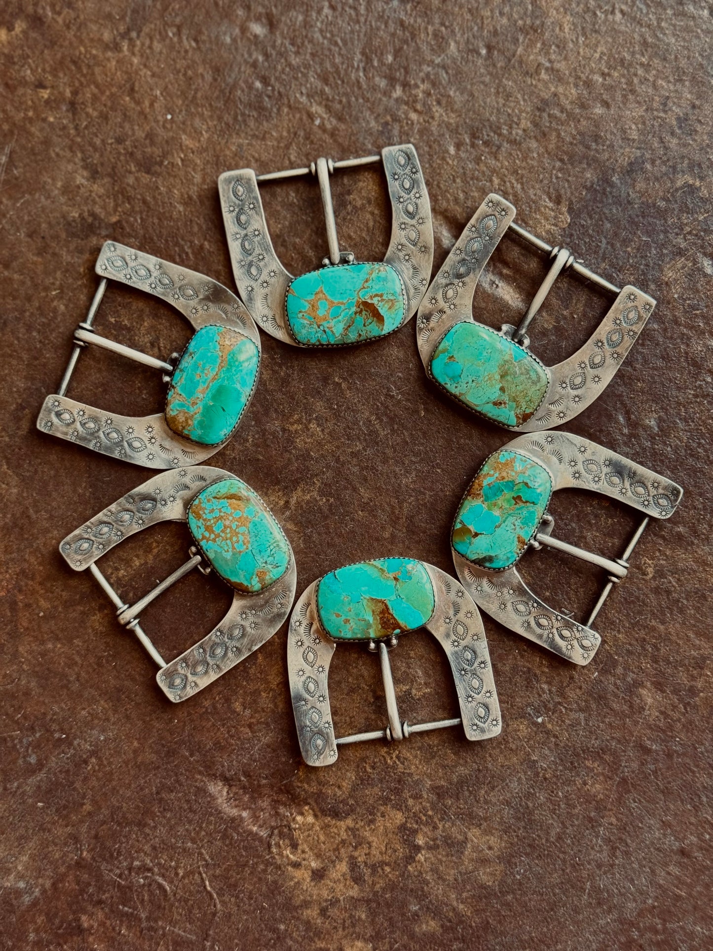 The Verde Hebillas Turquoise Buckles
