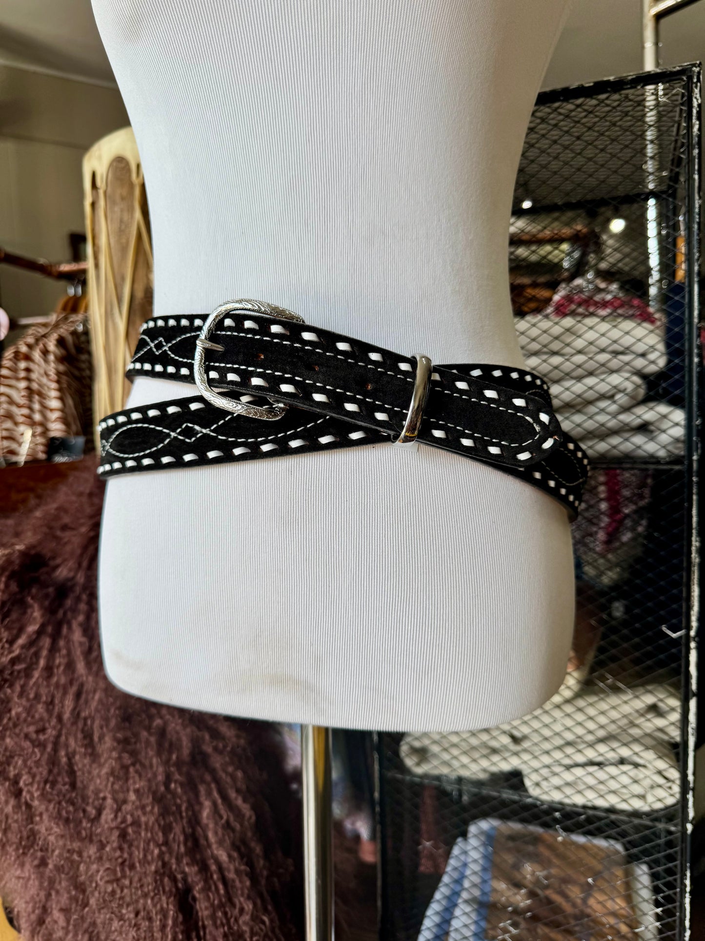 Black Buckstitch Gunslinger
