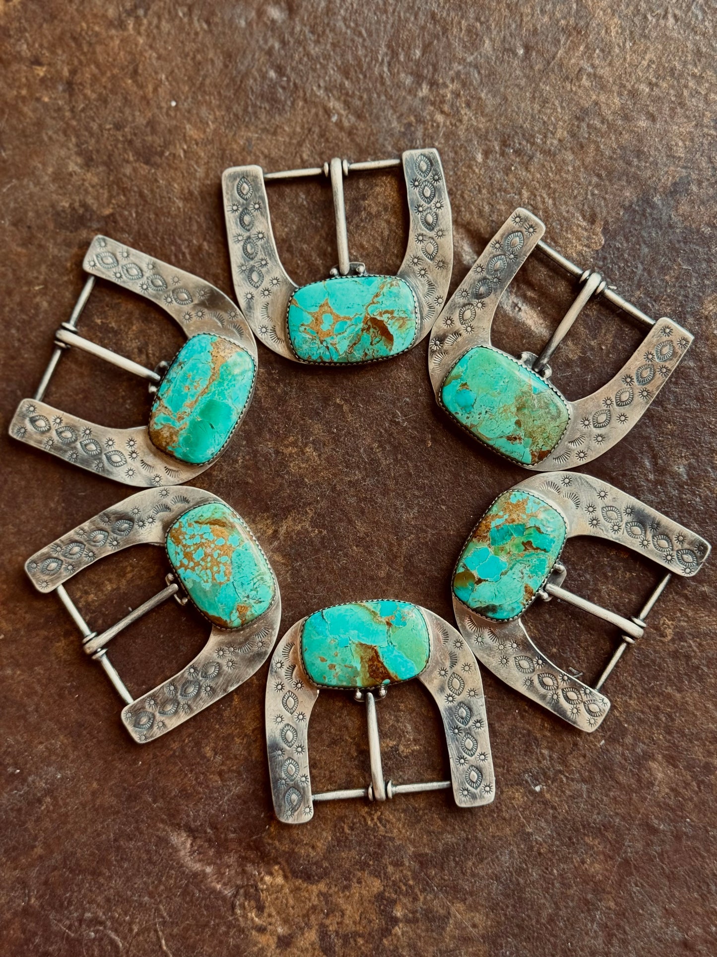 The Verde Hebillas Turquoise Buckles