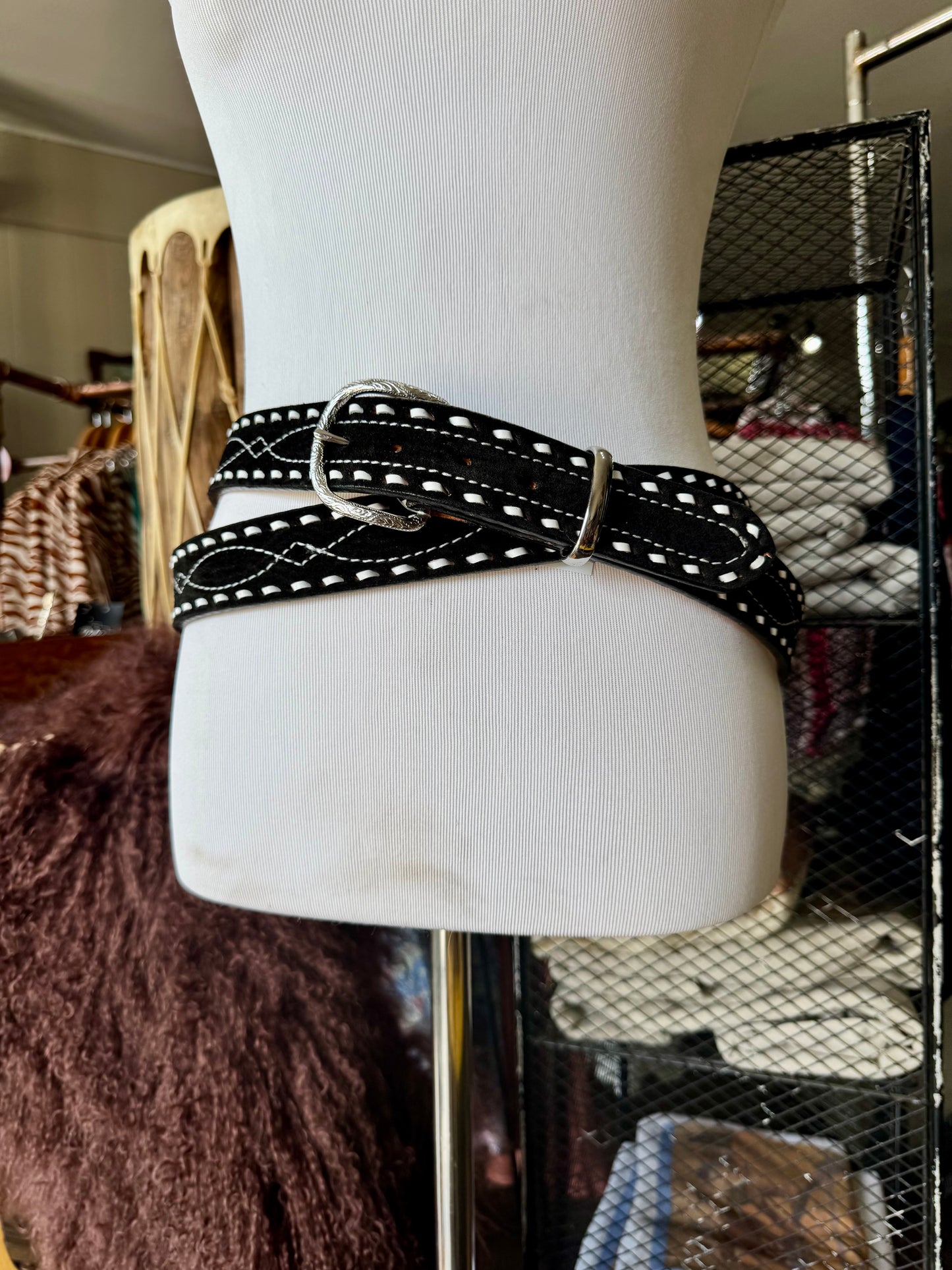 Black Buckstitch Gunslinger