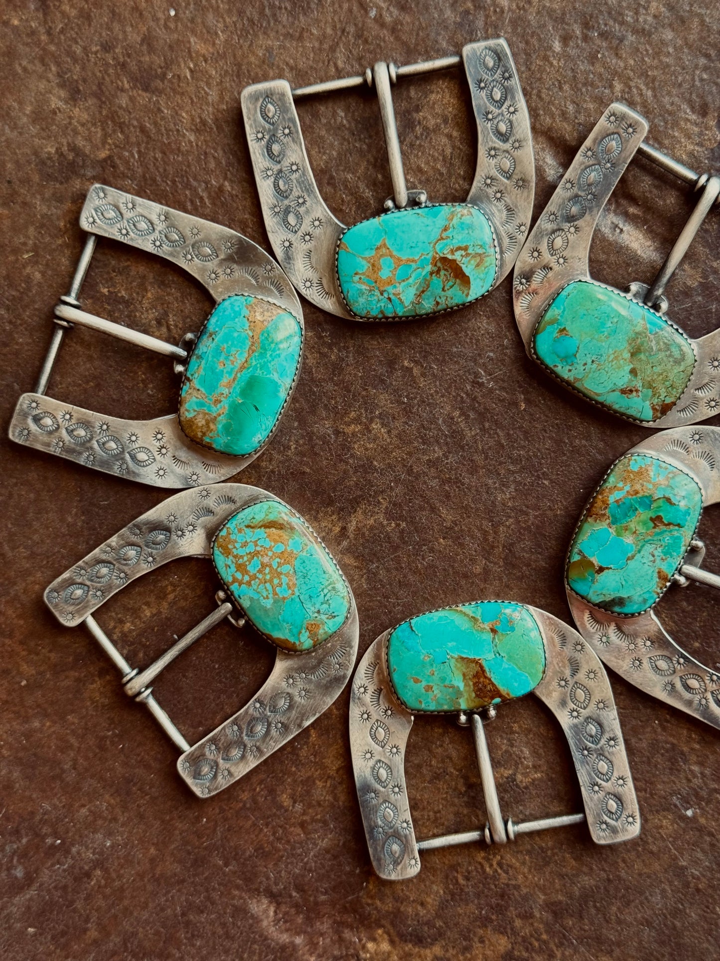 The Verde Hebillas Turquoise Buckles
