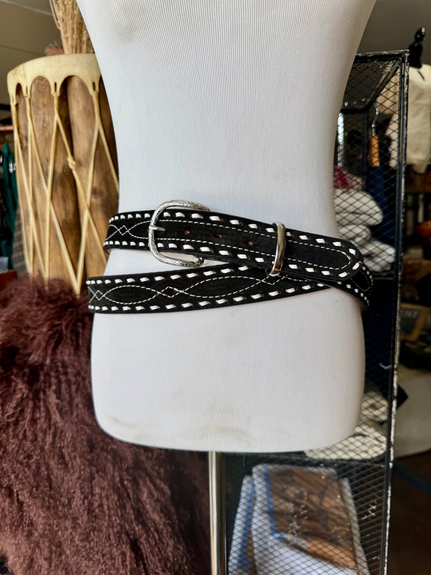 Black Buckstitch Gunslinger