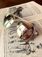 The Earhart - Gold