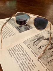 The Earhart - Gold