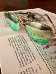 The Earhart - Gold