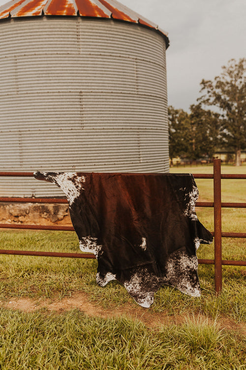 Large Cowhide Rug-1